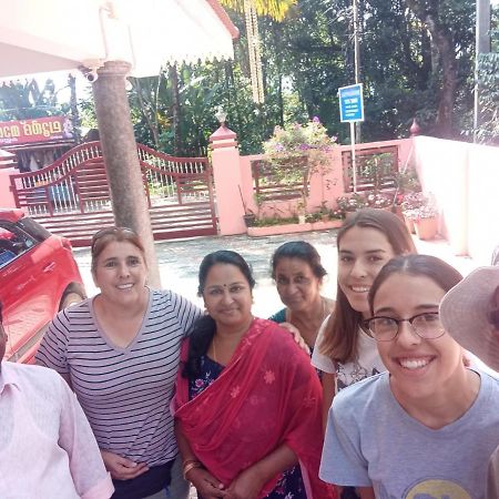 מונאר Mangalappillil Homestay מראה חיצוני תמונה
