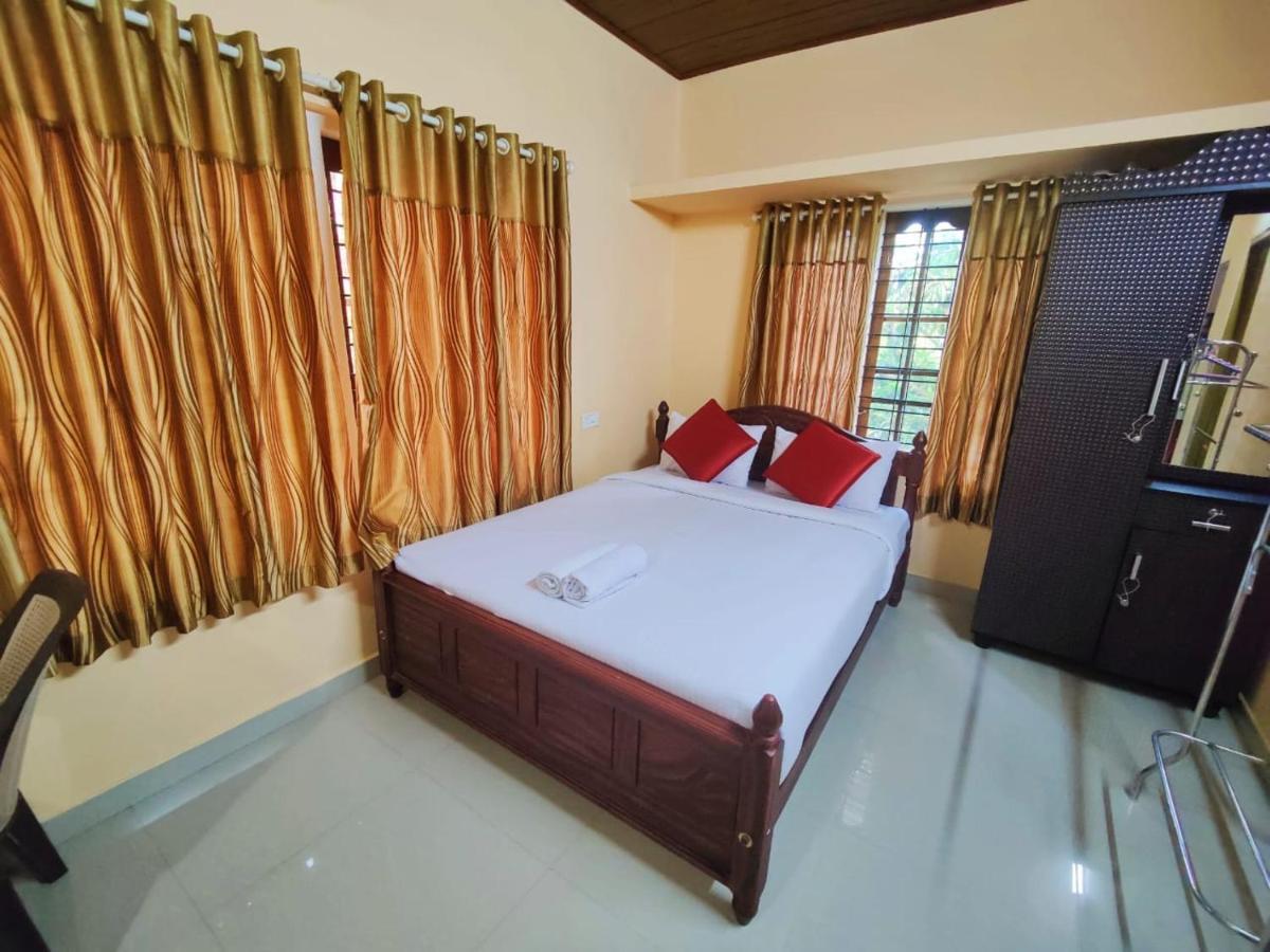 מונאר Mangalappillil Homestay מראה חיצוני תמונה