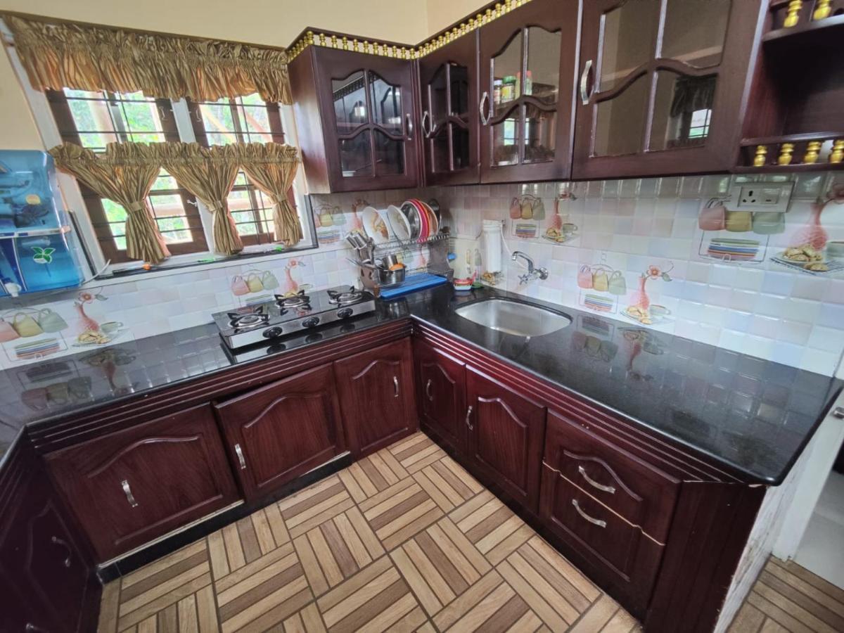 מונאר Mangalappillil Homestay מראה חיצוני תמונה